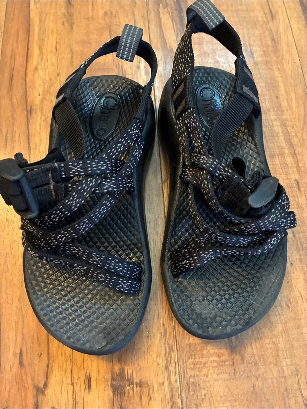 Chaco kids Black and Gray Strappy Sport Sandals